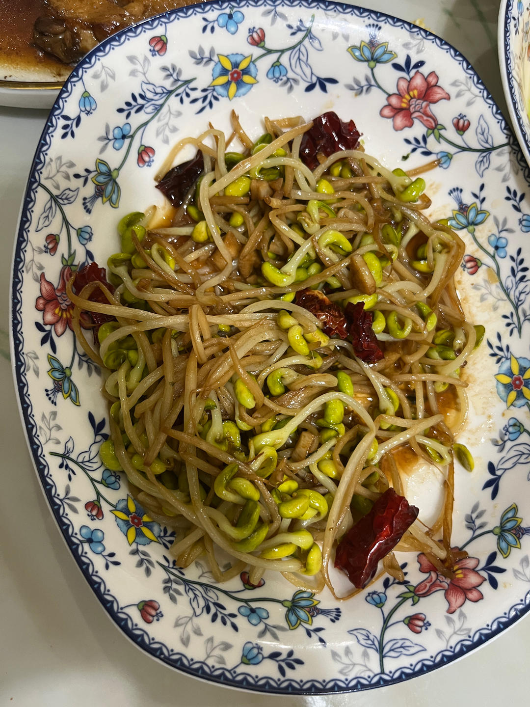 炒黄豆芽