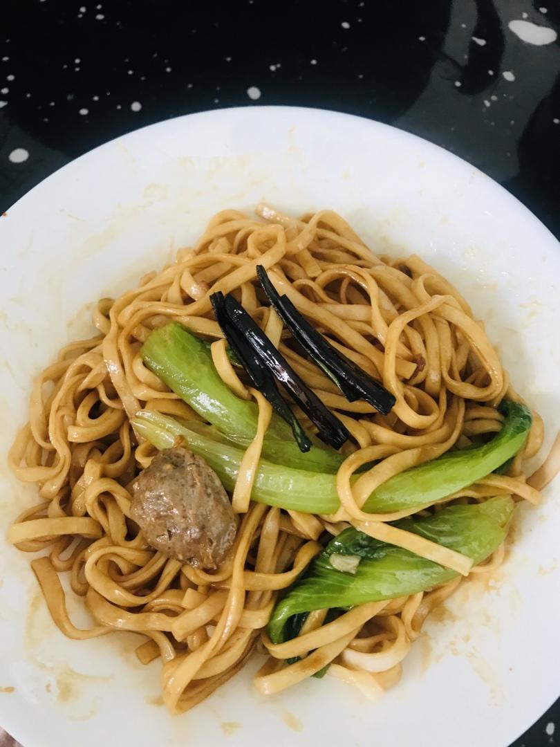 10分钟搞定的一碗葱油拌面