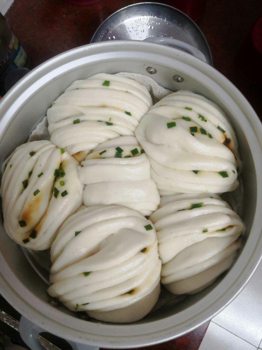 葱油花卷，一根筷子卷出漂亮的造型