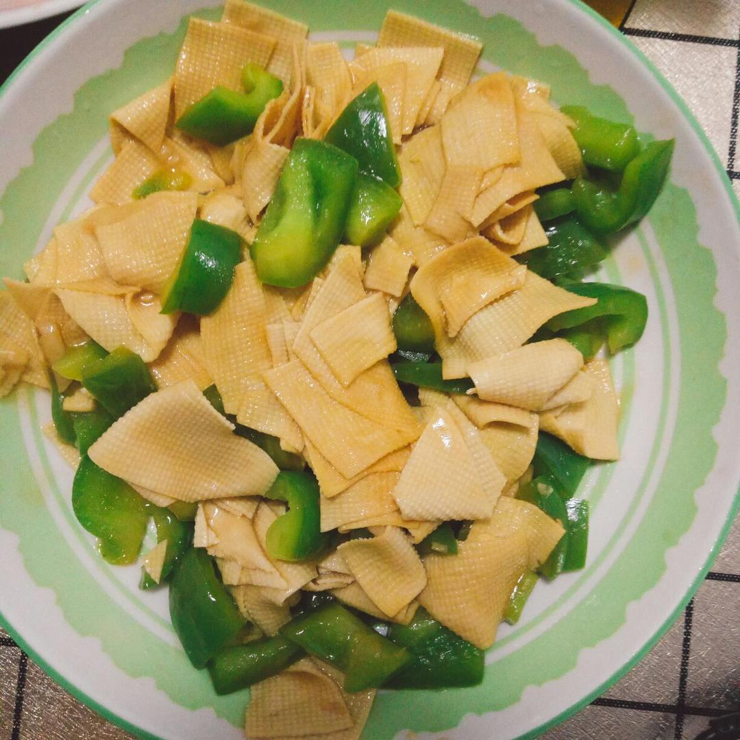健康低卡家常菜——青椒豆腐皮