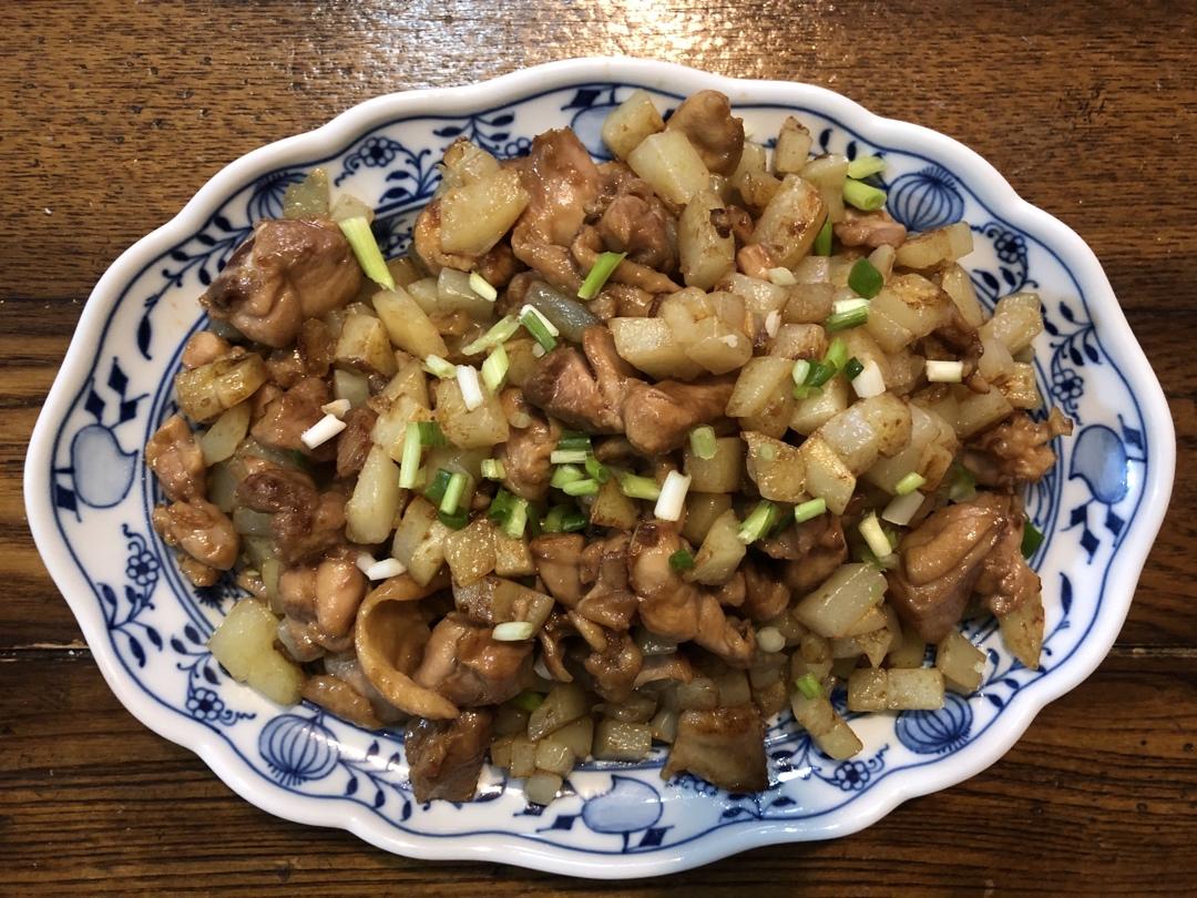 一道怎么做都好吃的干煎土豆鸡丁（红烧，咖喱，椒盐，孜然）