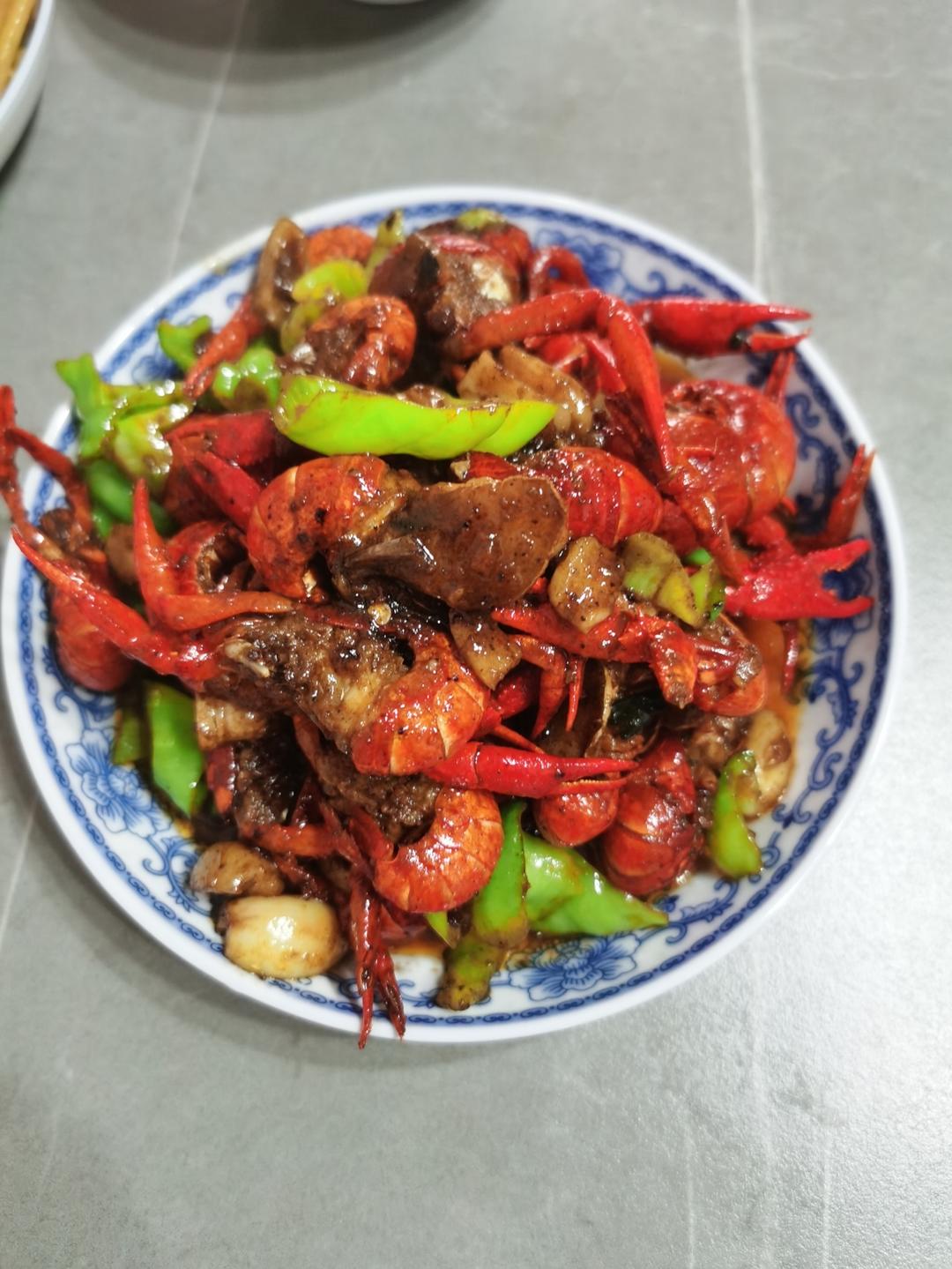麻辣小龙虾