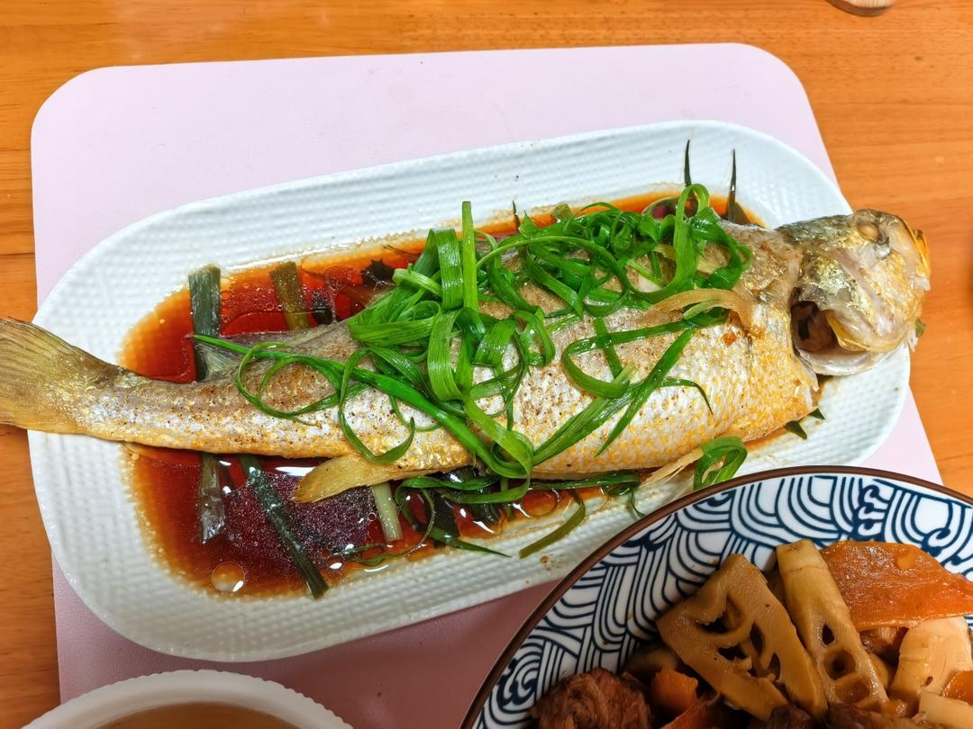 此法最鲜甜~清蒸黄花鱼