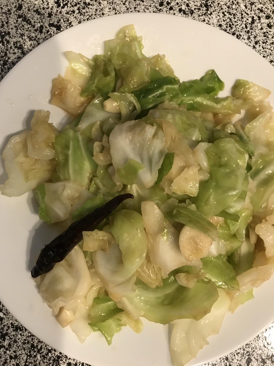 炝炒园白菜