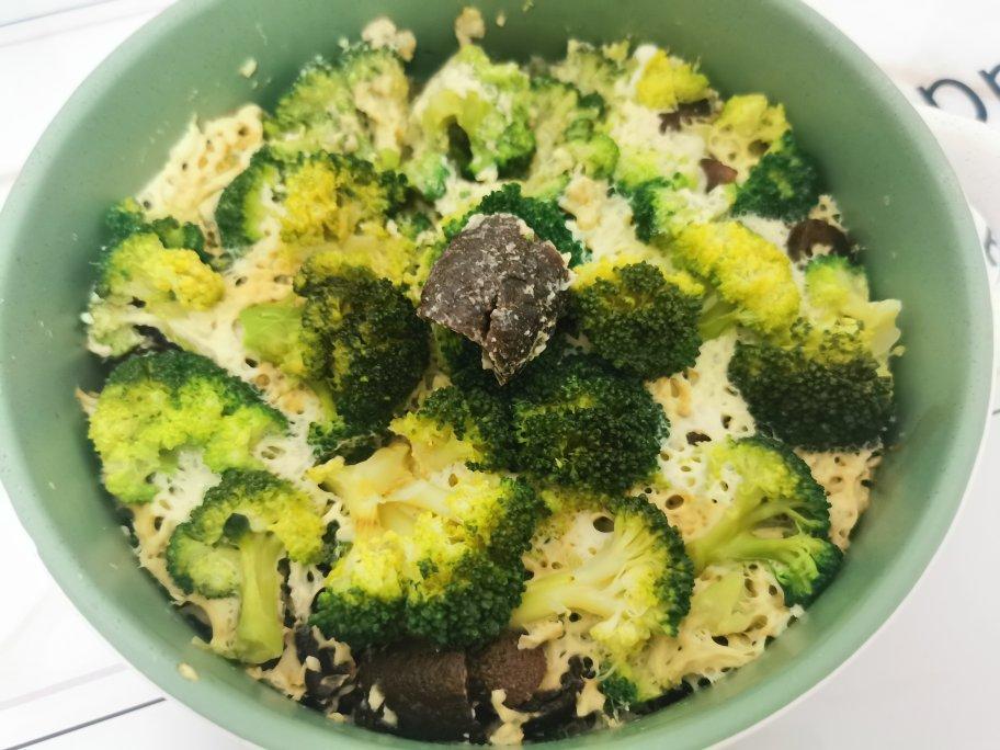 西兰花虾仁豆腐蒸蛋