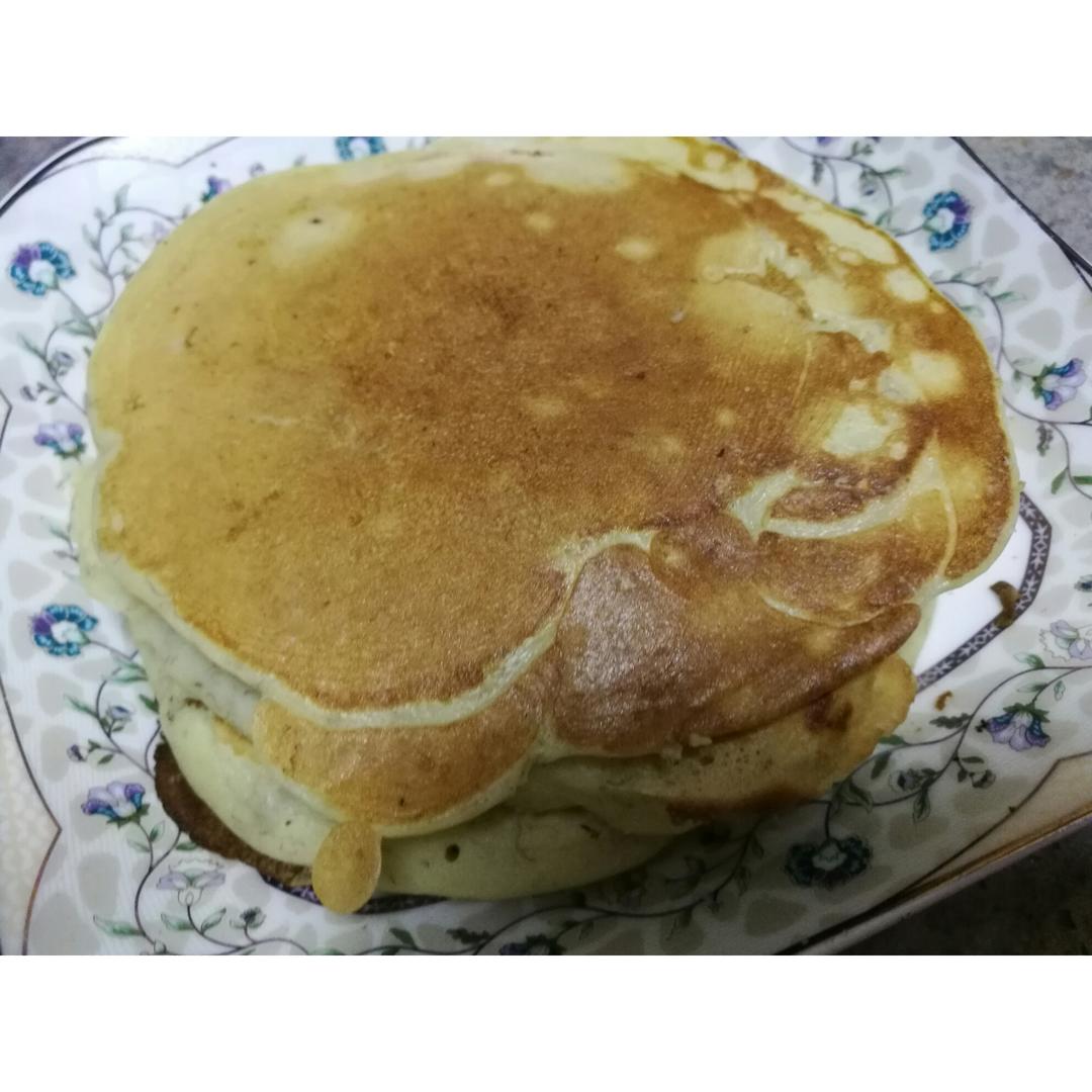 【减脂早餐】无油香蕉松饼（超简单）