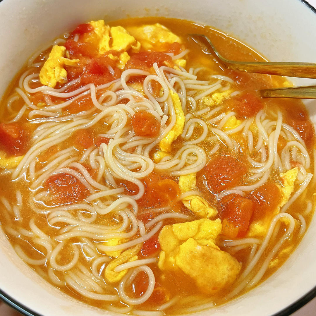 恨不得抱着锅舔的番茄鸡蛋面