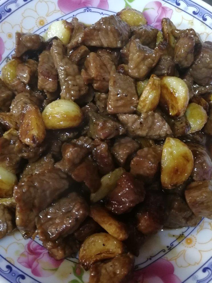 黑蒜子牛肉粒