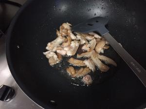 小白菜粉条炒五花肉的做法 步骤3