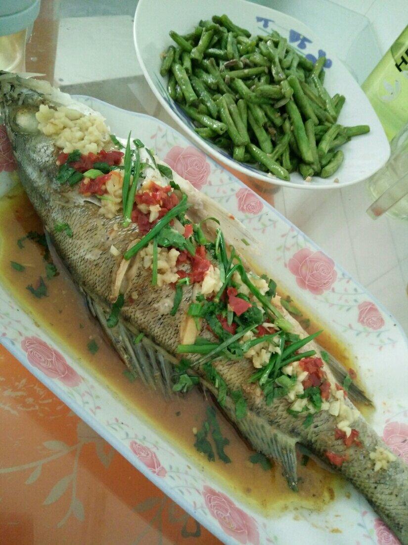 清蒸海鲈鱼