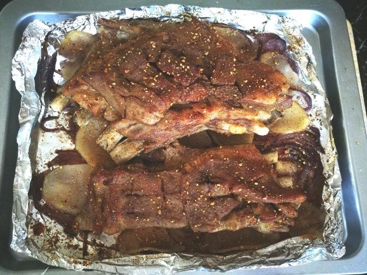酥香烤羊排