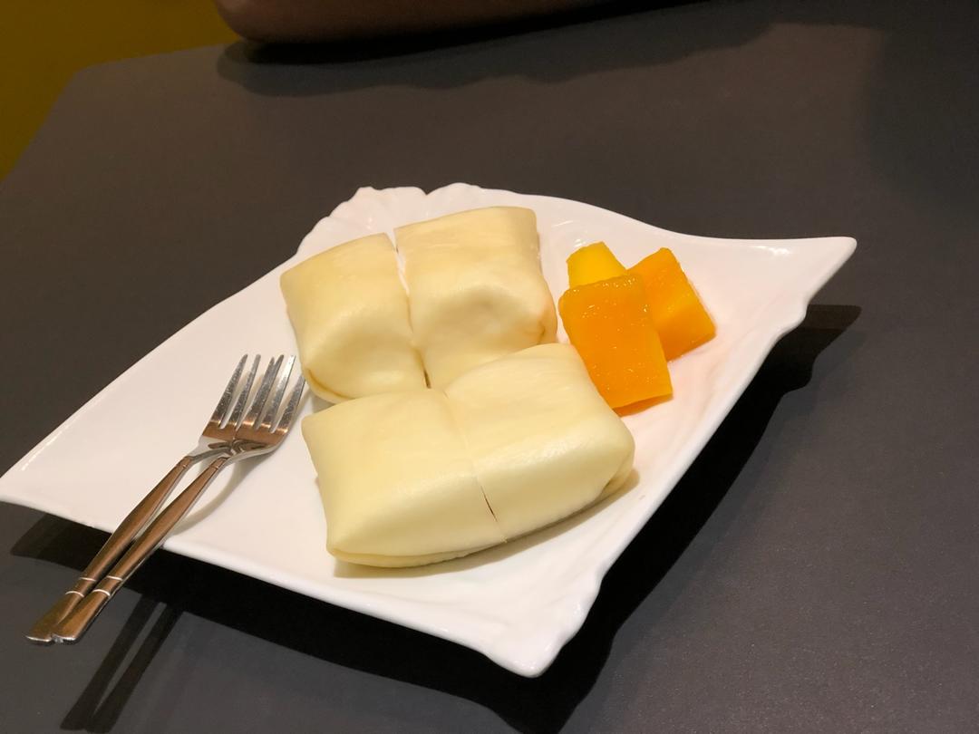 芒果班戟+港式奶茶
