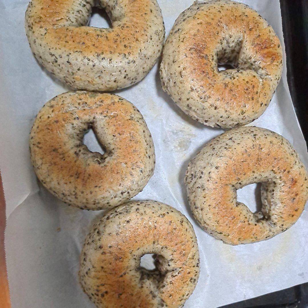 黑芝麻奶酪贝果（消耗马苏里拉）