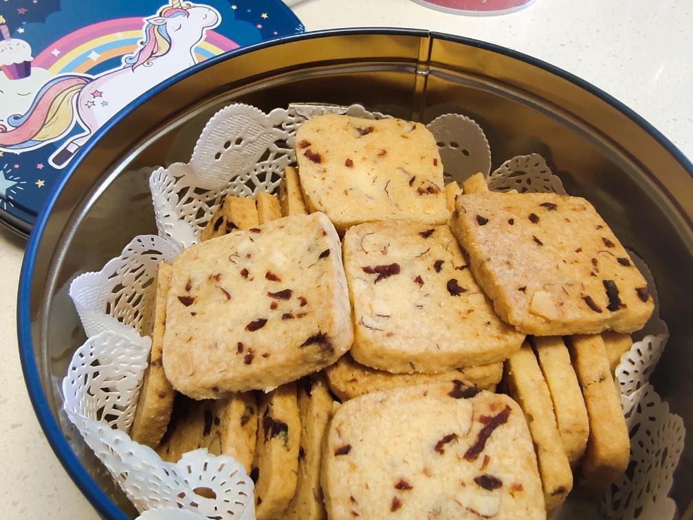 酥香可口的巴旦木蔓越莓曲奇