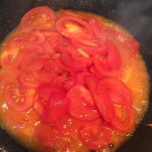 西红柿鸡蛋宽面条的做法 步骤5