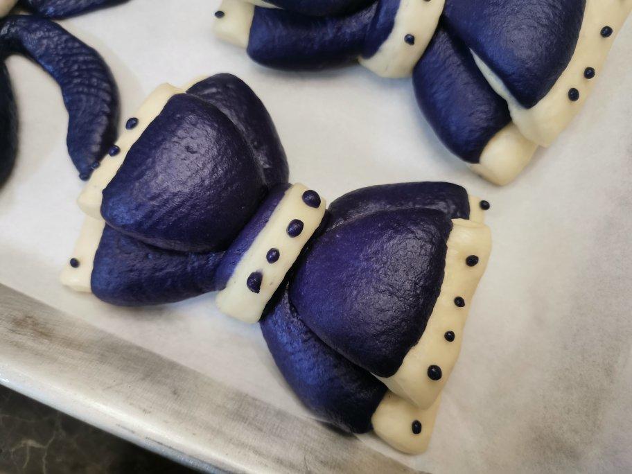 🔥双色蝴蝶结面包❗夏日里的一抹绿