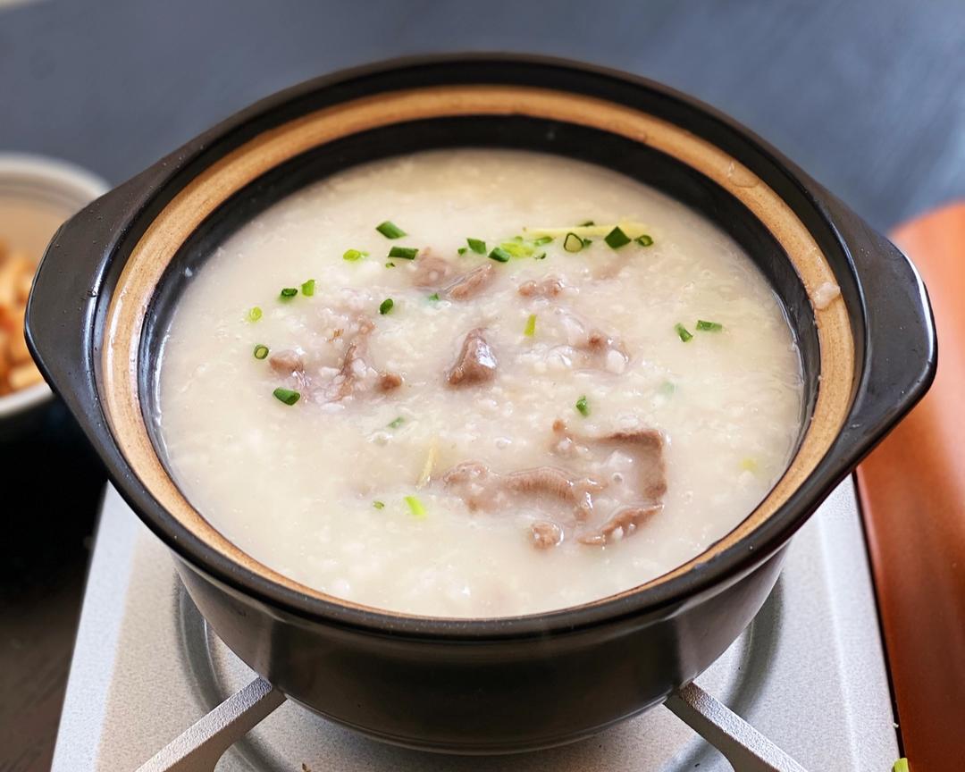 暖心暖胃生滚牛肉粥