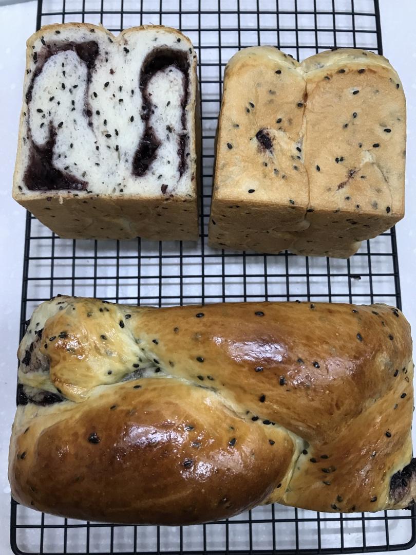 某宝热搜第一的紫米面包，秋天最滋补！