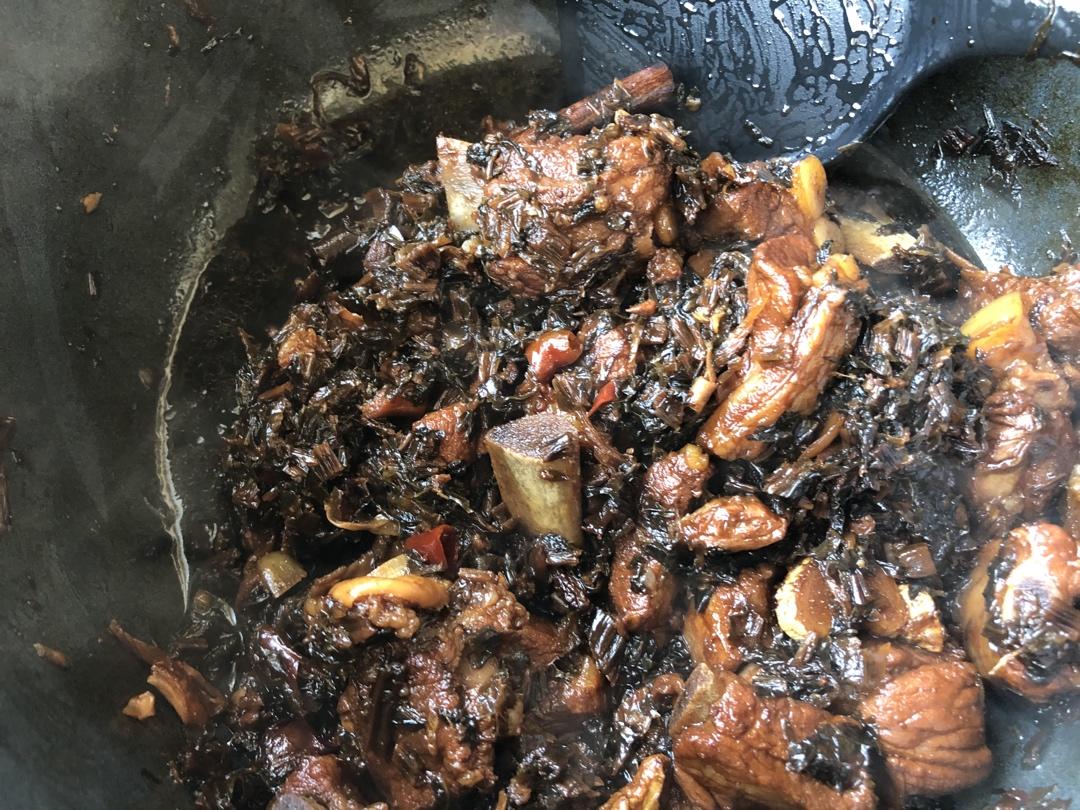 梅干菜烧排骨