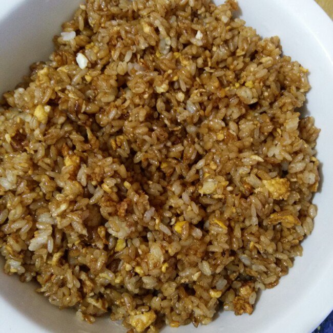 傻瓜版酱油炒饭