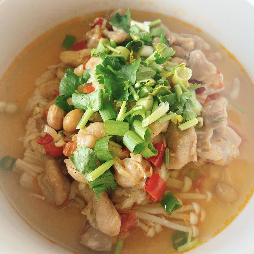 只用蒸就行！超级鲜美的剁椒鸡！