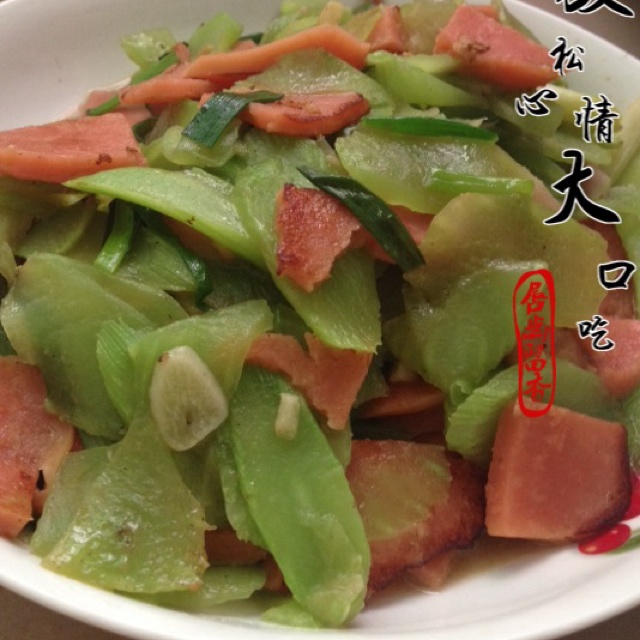 莴笋炒肉片