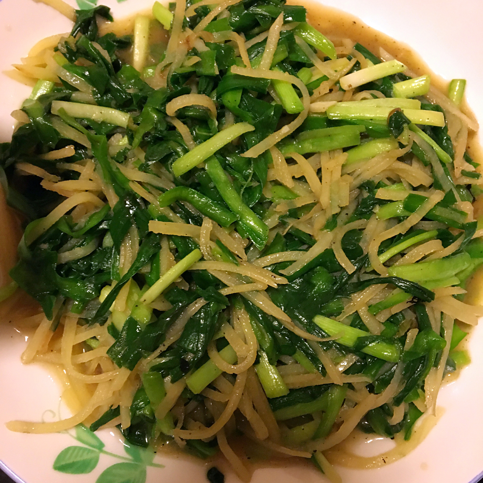 韭菜炒土豆丝