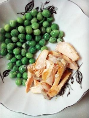【辅食制作】:奶香芝士三文鱼烩三丁(8个月以上)的做法 步骤3