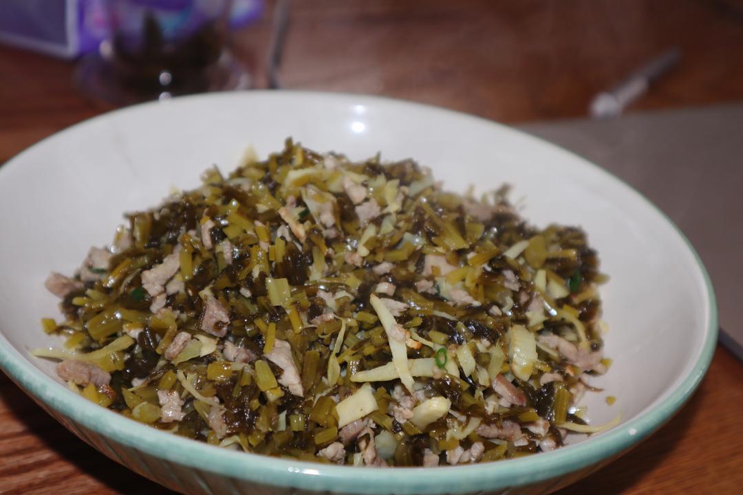 矜宸•雪菜冬笋炒肉丝的做法
