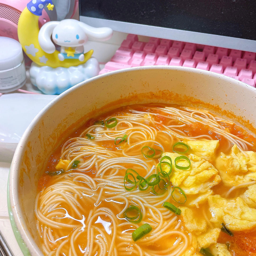 恨不得抱着锅舔的番茄鸡蛋面