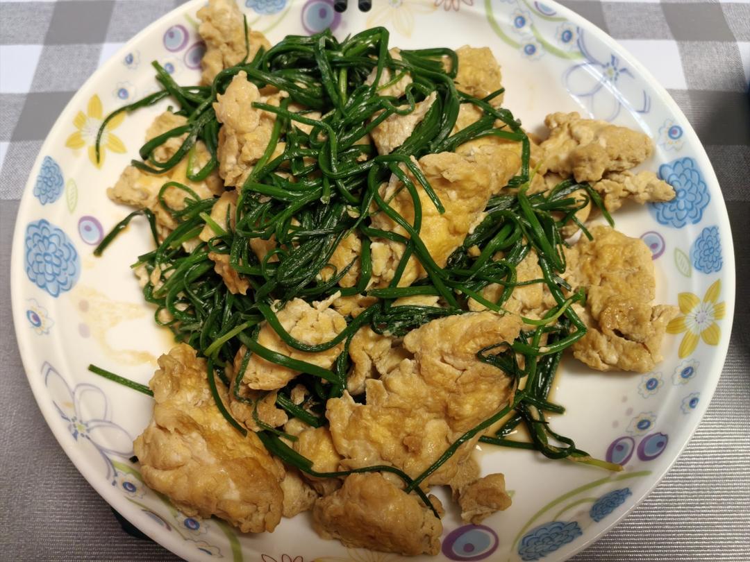 我炒了一盘世上最昂贵的葱：沙葱炒鸡蛋