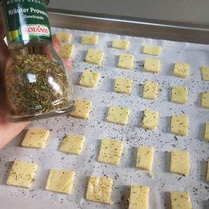 【生酮】马苏里拉奶酪芝士脆片的做法 步骤4