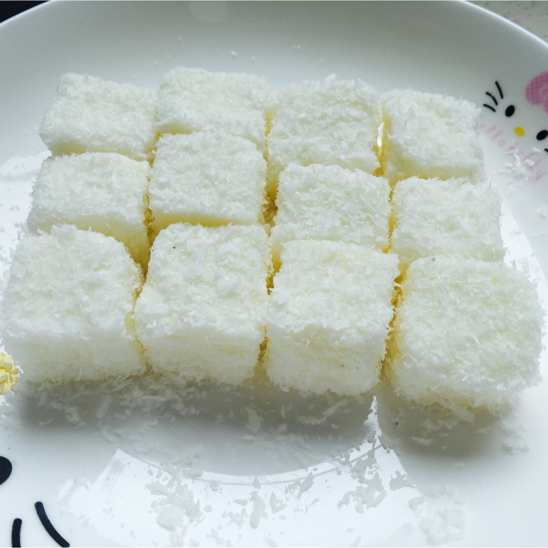 完胜85度C牛奶椰丝小方