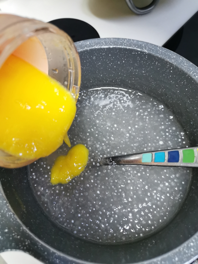 芒果椰汁西米露的做法 步骤8