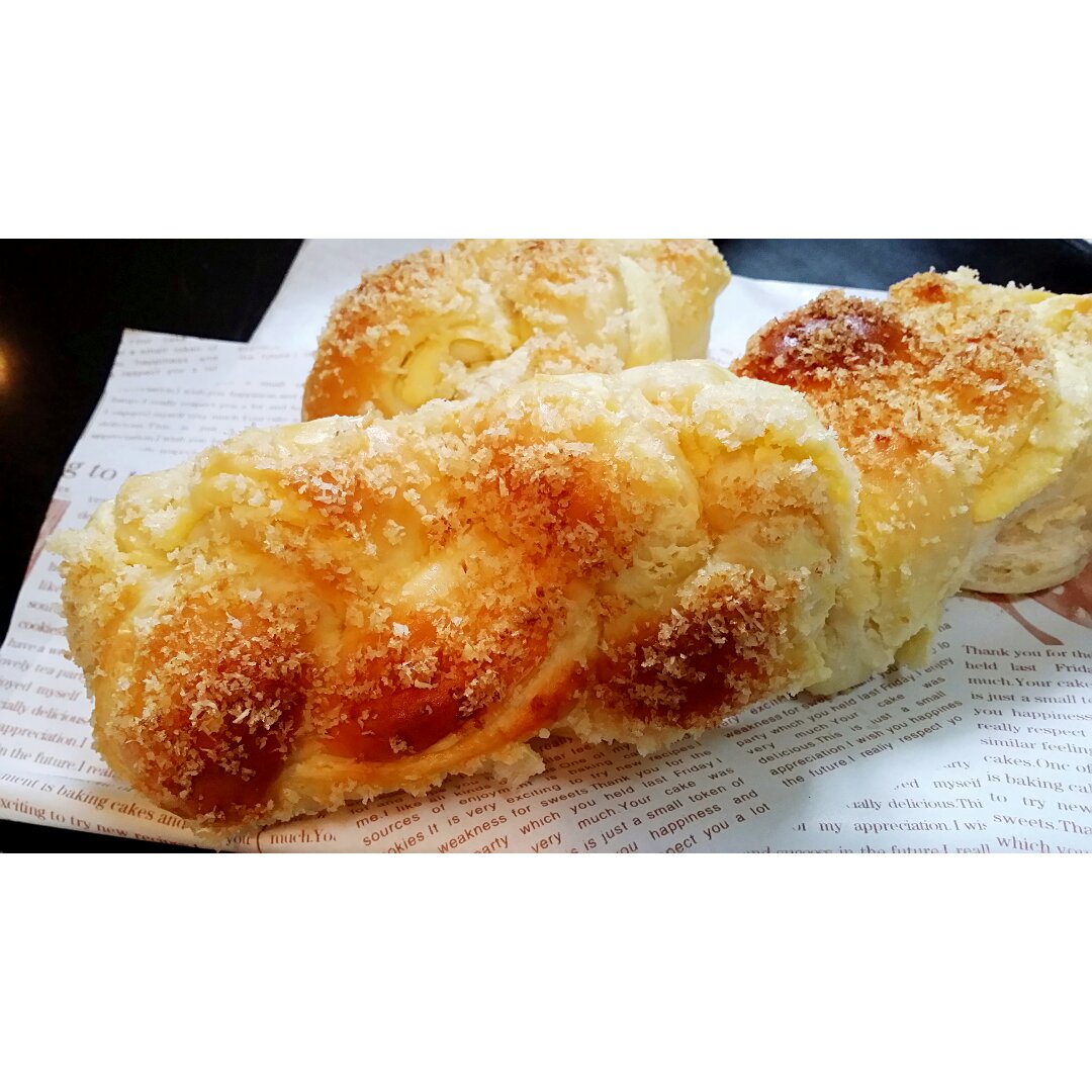汤种椰蓉酥粒面包