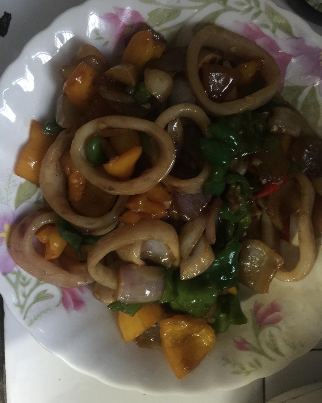 尖椒五彩鱿鱼圈