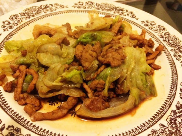包菜炒肉