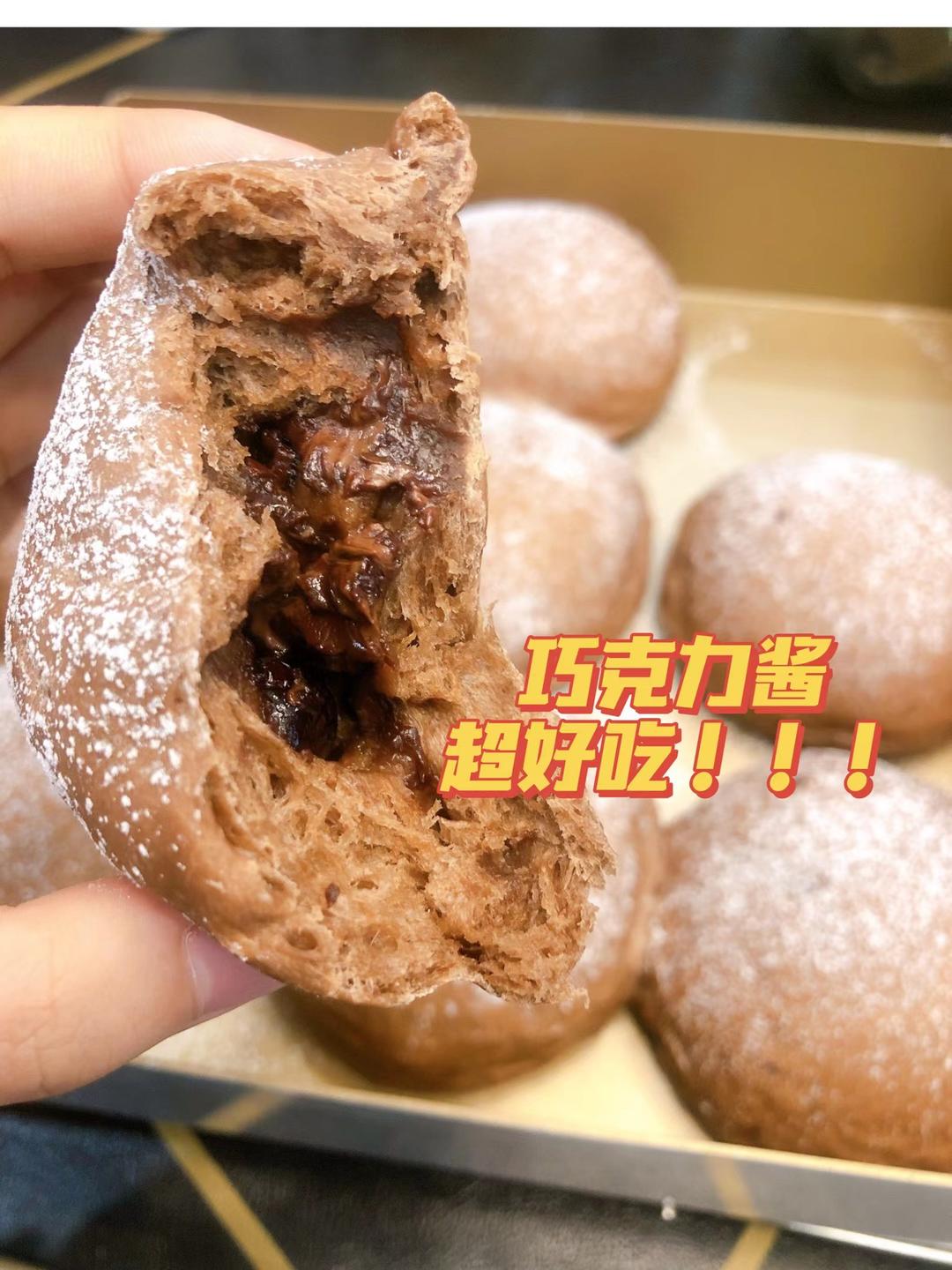 爆浆巧克力面包