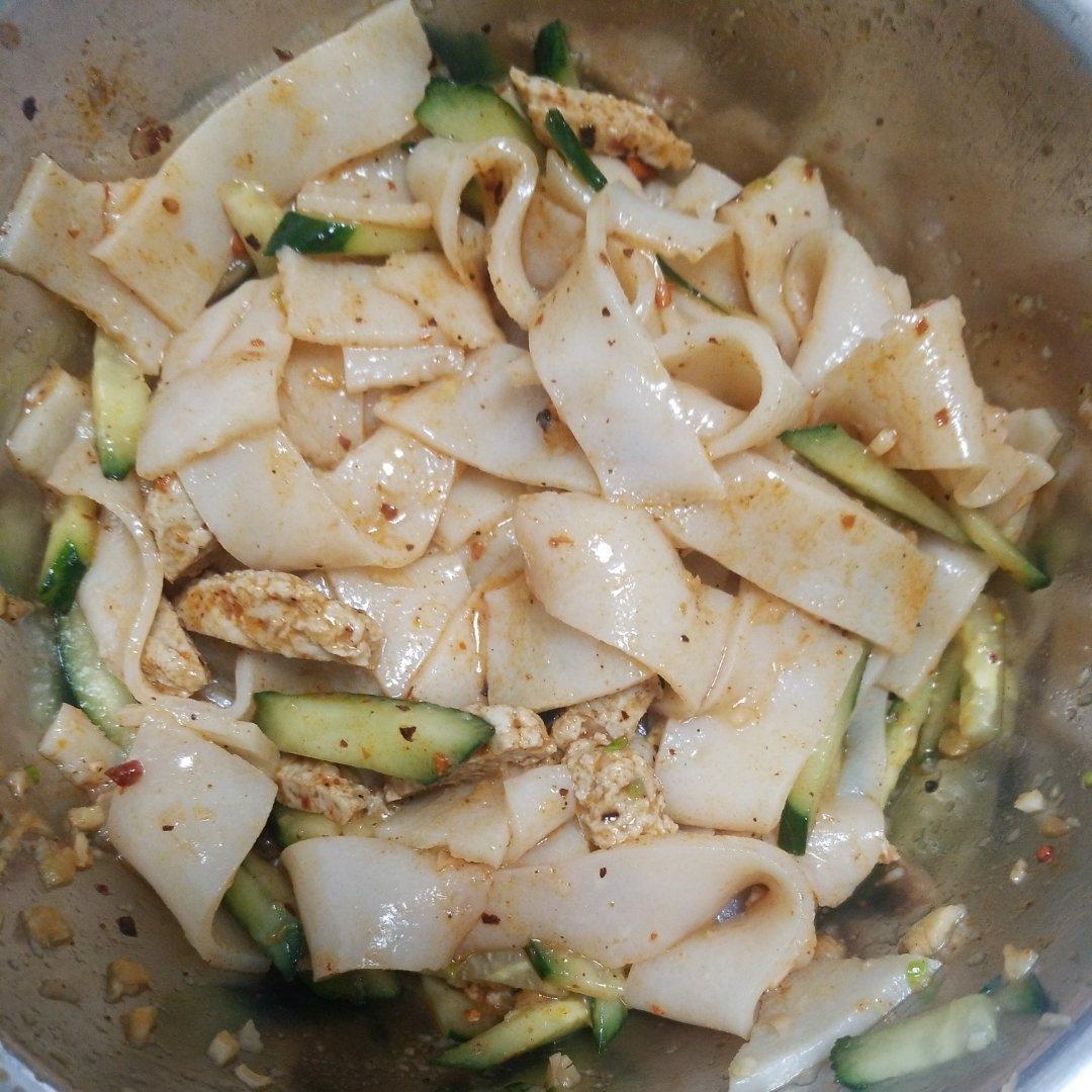 凉皮-家庭自制（告诉你自己做更劲道的秘诀）