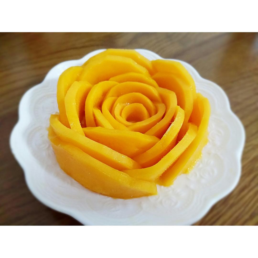 一夕半夏_qv6b做的芒果玫瑰花