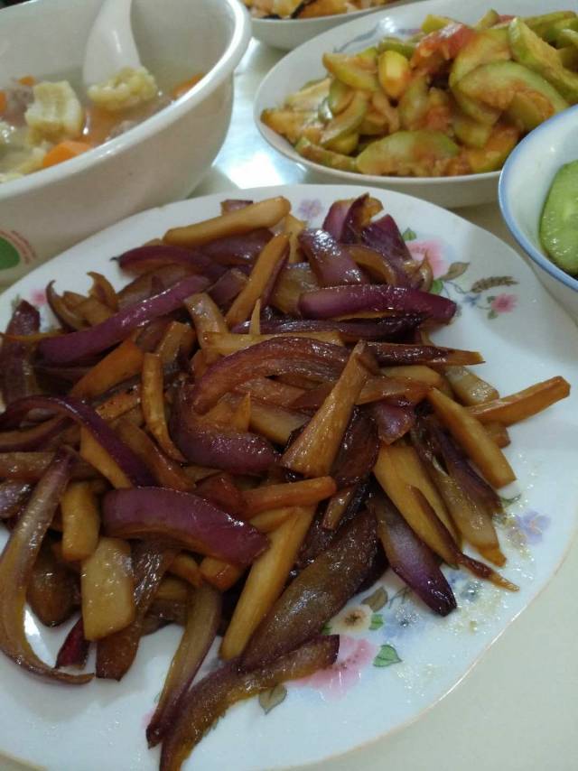 洋葱遇到杏鲍菇