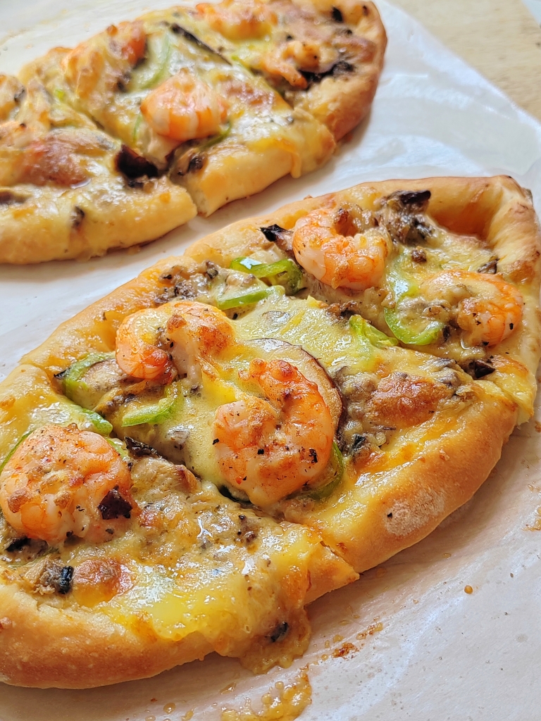 自制披萨🍕超松软蒜香奶油虾船形披萨