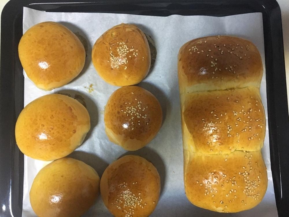 蜂蜜吐司和蜂蜜包