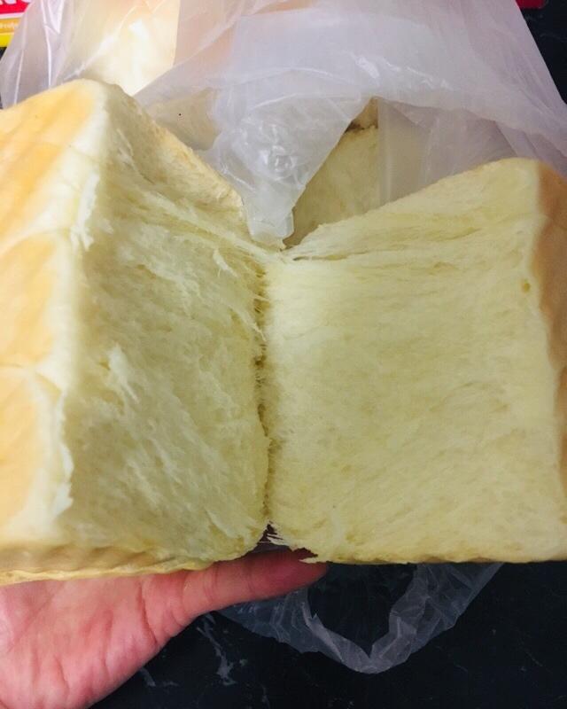 吐司，奶香手撕面包，超级香浓