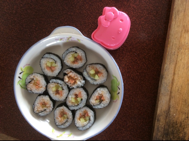 紫菜卷寿司
