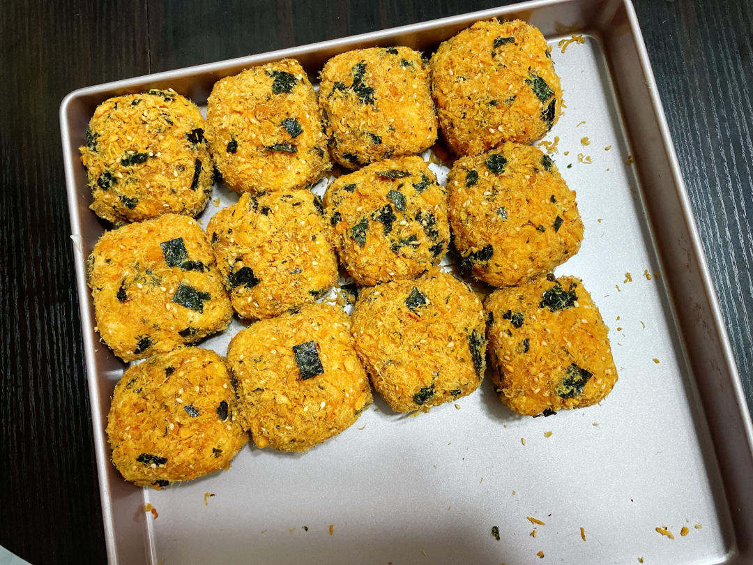 爆浆肉松小贝