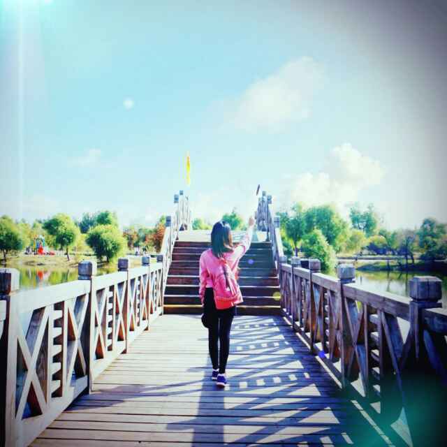 一棵小白杨�(･ิω･ิ)