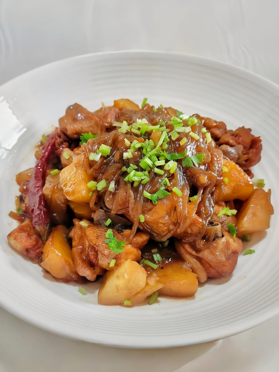 土豆鸡肉炖粉条