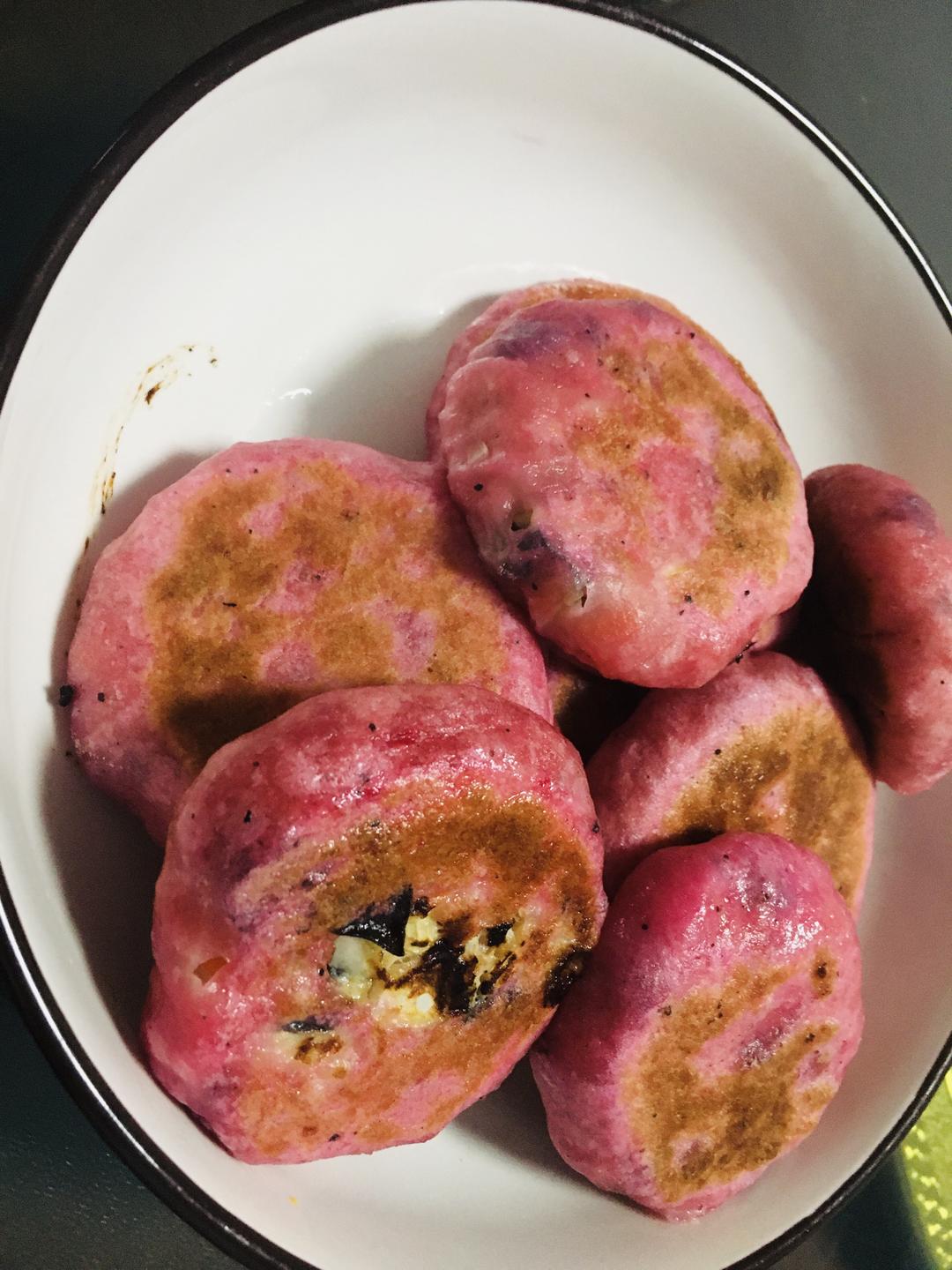 超健康紫色鸡胸肉馅饼