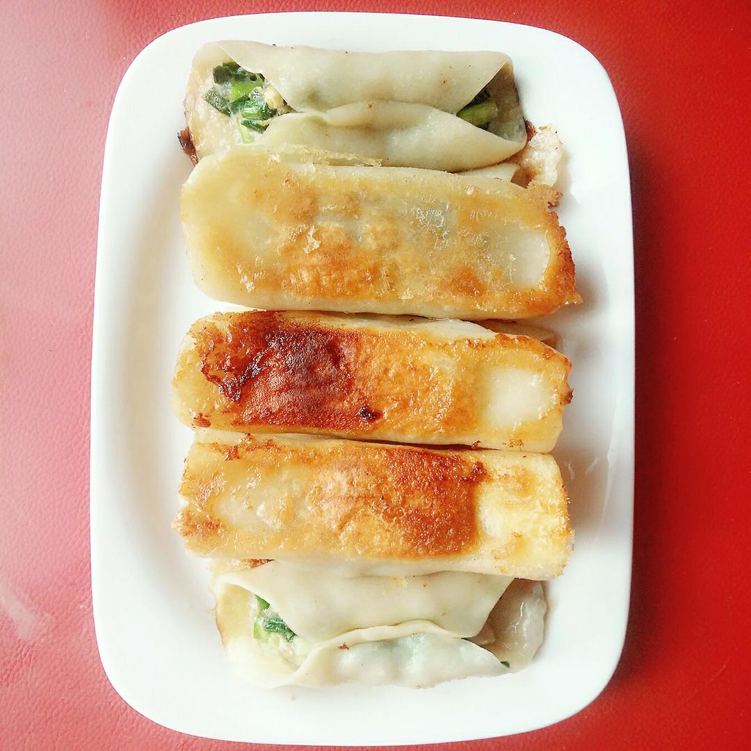 三鲜锅贴
